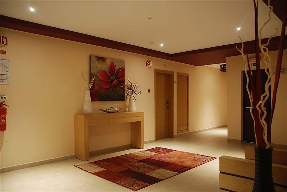 Hotel Alba 몬뜨고르두